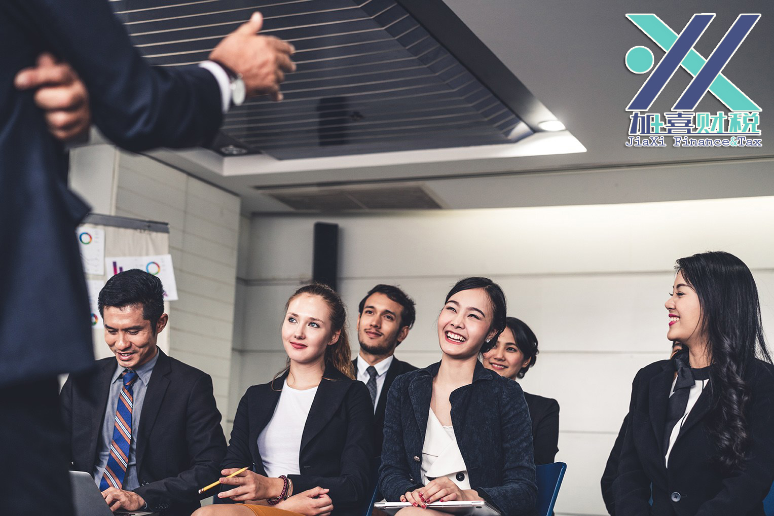 أشكال العملة لإيداع رأس مال الشركة ذات الاستثمار الأجنبي وإدارة مخاطر سعر الصرف